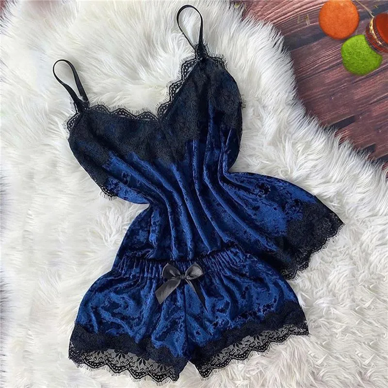 2023 Sleepwear Awear Sexy Lingerie Women Sleep Use Camisole Bow Shorts Vipos Velvet Pijamas Velvet