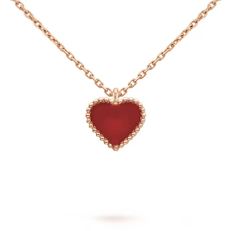 Sweet Heart Pendant Necklace Designer smycken älskar halsband Fyra bladklöver Sterling Sier Rose Gold Red Heart-Shaped Necklace Gift for Womens Wedding