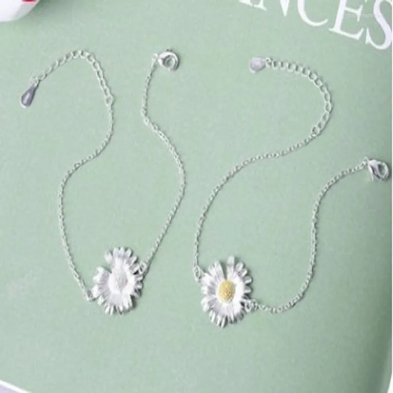 Bracelets coréens individuels à la mode en forme de tournesol en filigrane pour la chaîne à maillons pour dames et filles