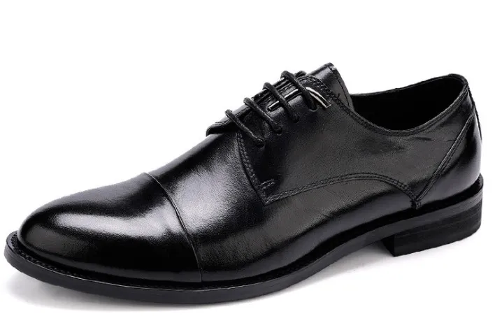 Designer-Cuir Chaussures habillées Europe Mode Hommes Affaires Talon bas Chaussures habillées doux lisse cuir de vachette ciré laçage chaussures pointues