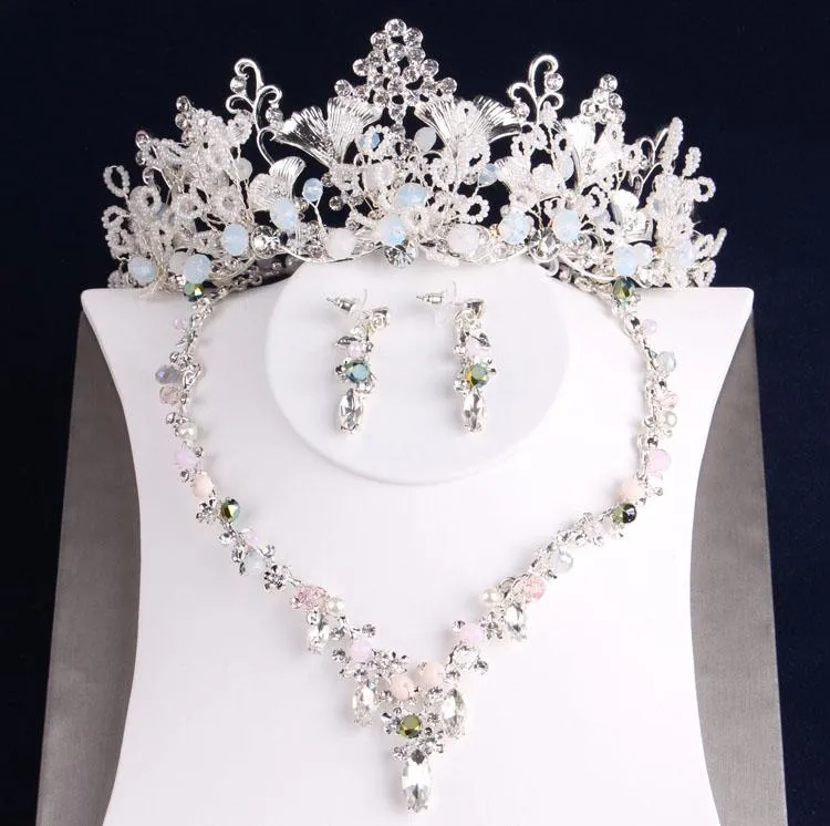 Orecchini Collana Set di gioielli da sposa in cristallo floreale di lusso Corone nuziali Spettacolo Diadema Orecchini Girocollo Set di perline africane Orecchini