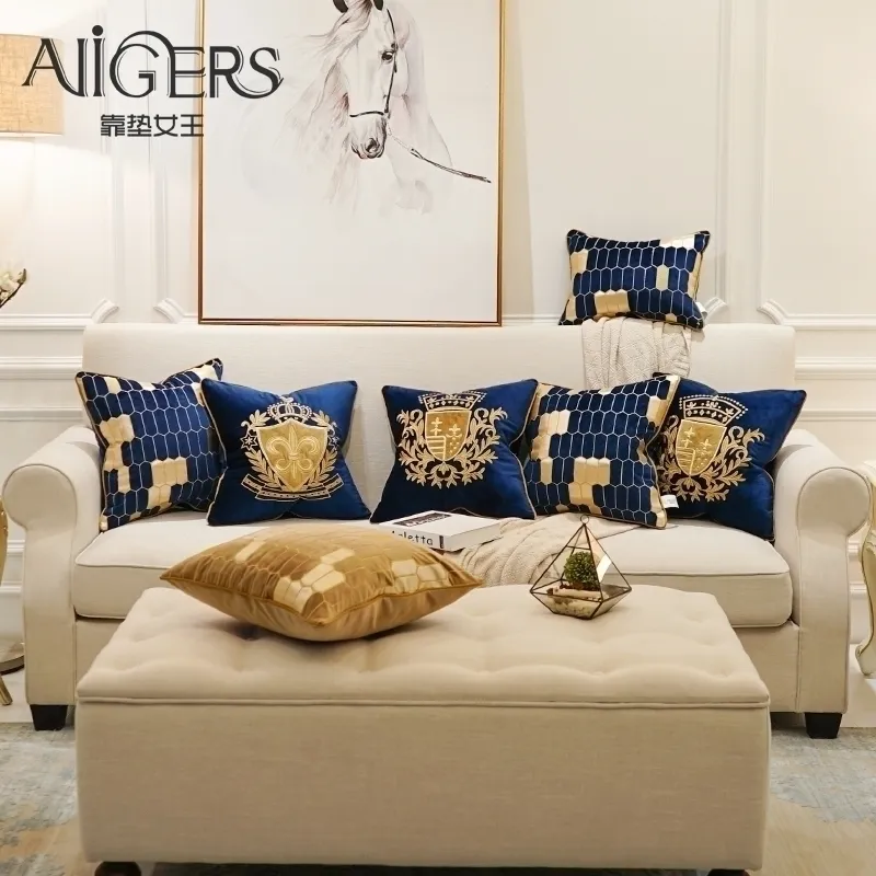 Avigers Embroidery Velvet Cushion Cover Luxury European Pillow Case Gold Case Geometry Home Decorative Sofa Throw Y200103