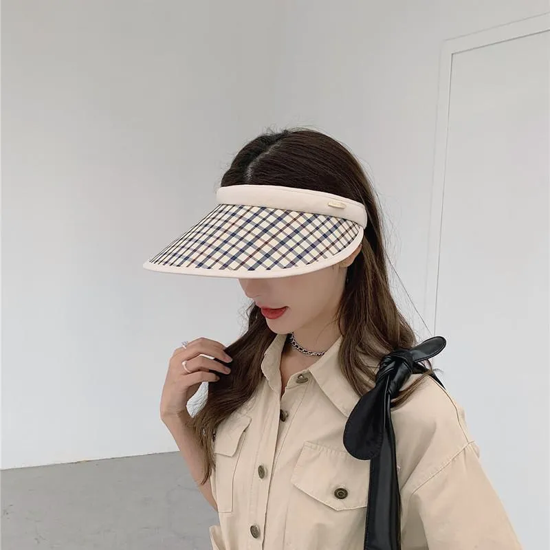 Visors OMEA Plaid Visor Hat Women Summer Beige Wide Brim Sun Protection Caps For Ladies Luxury Black Cap Vacation Beach Fashion