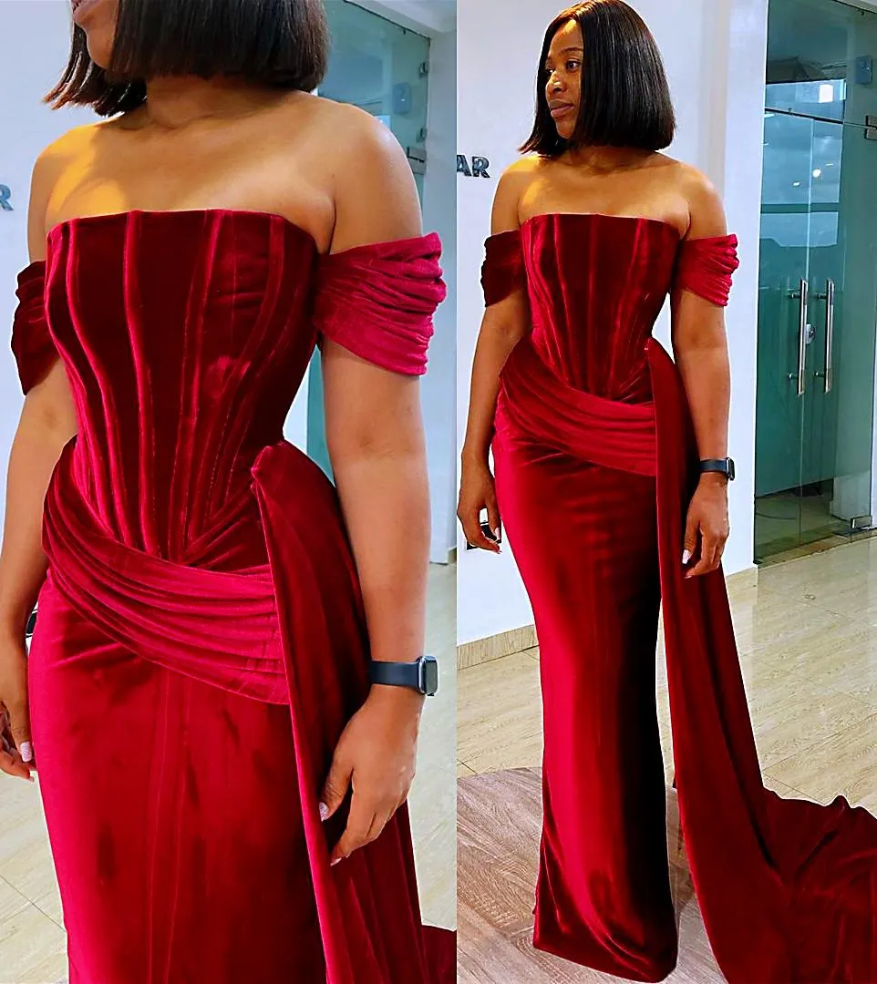 Plus Size Arabic Aso Ebi Burgundy Sheath Evening Dresses Velvet Strapless Evening Formal Prom Second Reception Birthday Engagement Party Gowns Dress