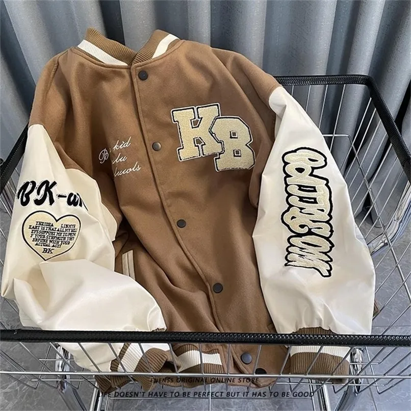 Hip Hop Streetwear Mens Jacket w kształcie serca litera haftowa patchwork baseball płaszcz harajuku duży kurtka bombowca Women 220816