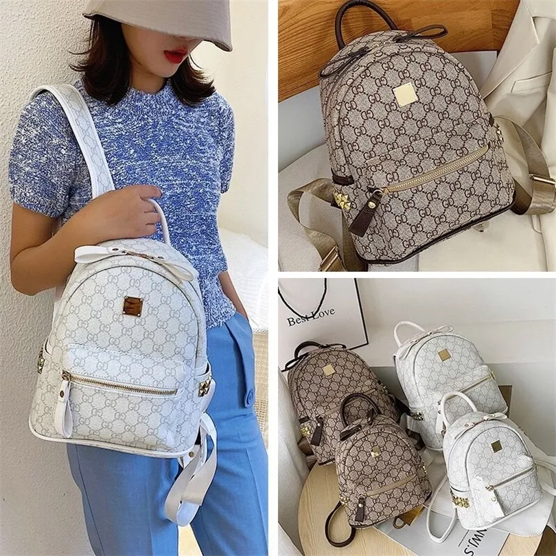 Bolsas femininas de bolsa podem ser personalizadas e lotes mistos Backpack Backpack Korean Casual Retro impresso Factory Factory Outlet