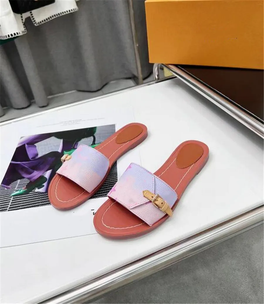 Women Summer Slippers bench shoes Stylish comfortable female flat soft sole printing lady wear-resisting genuine leather non slip versatile sandals L70535