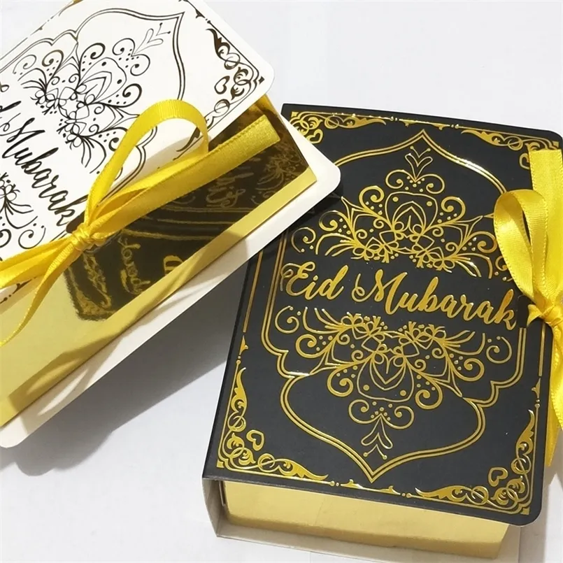 6Pcs Forma del libro del Corano Eid Mubarak Scatole regalo di carta Musulmano Partito islamico Cibo Biscotti Scatola di imballaggio per caramelle Ramadan Kareem Decor 220811