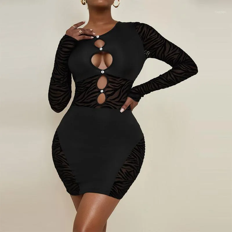 Casual Dresses 2022 Höst Sexig See Through Mesh Spliced ​​Bodycon Dress Party Club Night Wear Women Långärmad Hollow Out Sheath