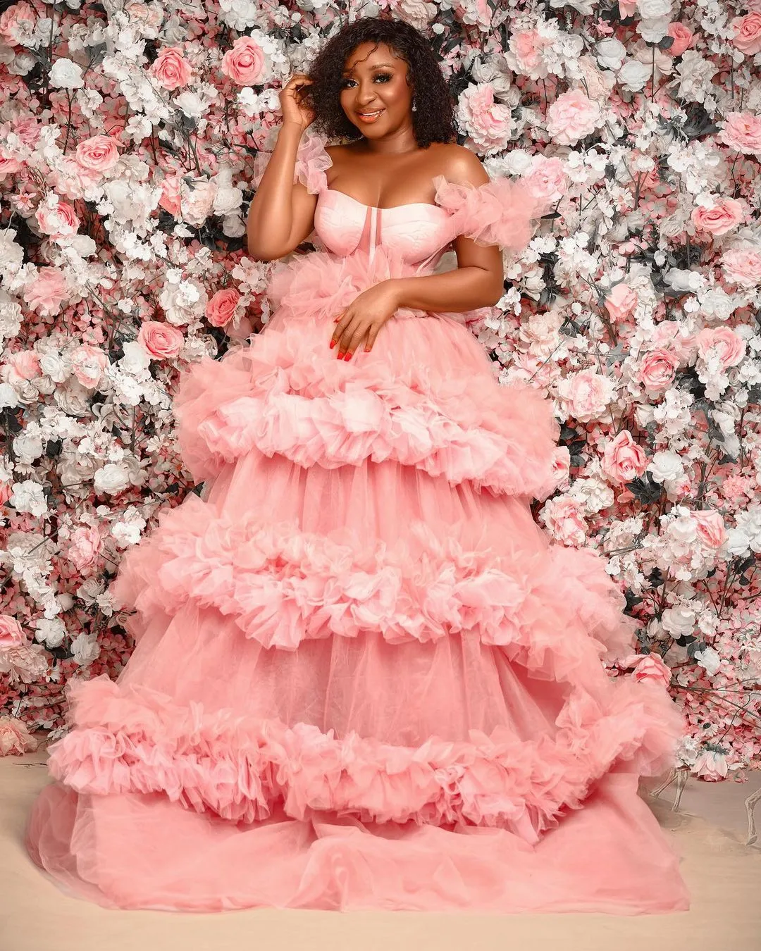 2022 Plus La Taille Arabe Aso Ebi Rose A-ligne Plage Robes De Bal Tiers Tulle Soirée Formelle Partie Deuxième Réception Anniversaire Fiançailles Robes De Demoiselle D'honneur Robe ZJ277