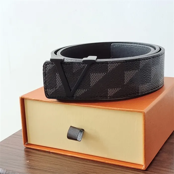 2022 Luxury design Mens Belt Fashion Men Leather Black Business Belts Women Gold Buckle Womens Classic Casual Ceinture with Orange Box