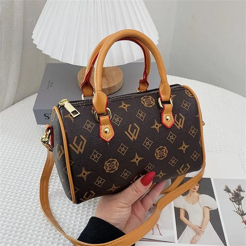 2022 Newly Arrived Fashion Bag Shoulder Bags designer handbags high quality ladies Cross Body tassel outdoor leisure wallet Evening Package Totes Tote