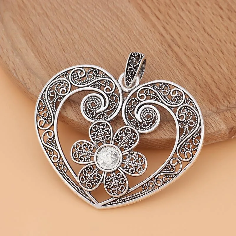 Pendant Necklaces 5pcs/Lot Tibetan Silver Large Hollow Filigree Flower Heart Charms Pendants For Necklace Jewelry Making AccessoriesPendant