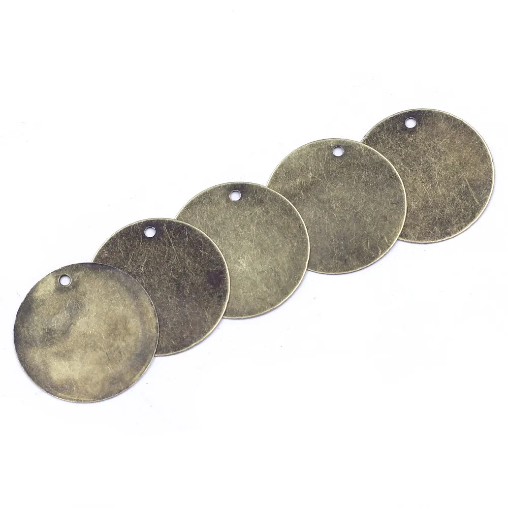 50pcs kolye boş damgalama etiketleri yuvarlak alaşım metal bronz ton mücevherleri DIY bulguları Chams 20mm