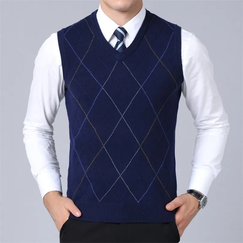 Новый модный бренд свитер для мужского пуловер жилет Slim Fit Jumpers Крадочный клетчатый клетку Освободный в корейском стиле. Одеяная мужская одежда 201125