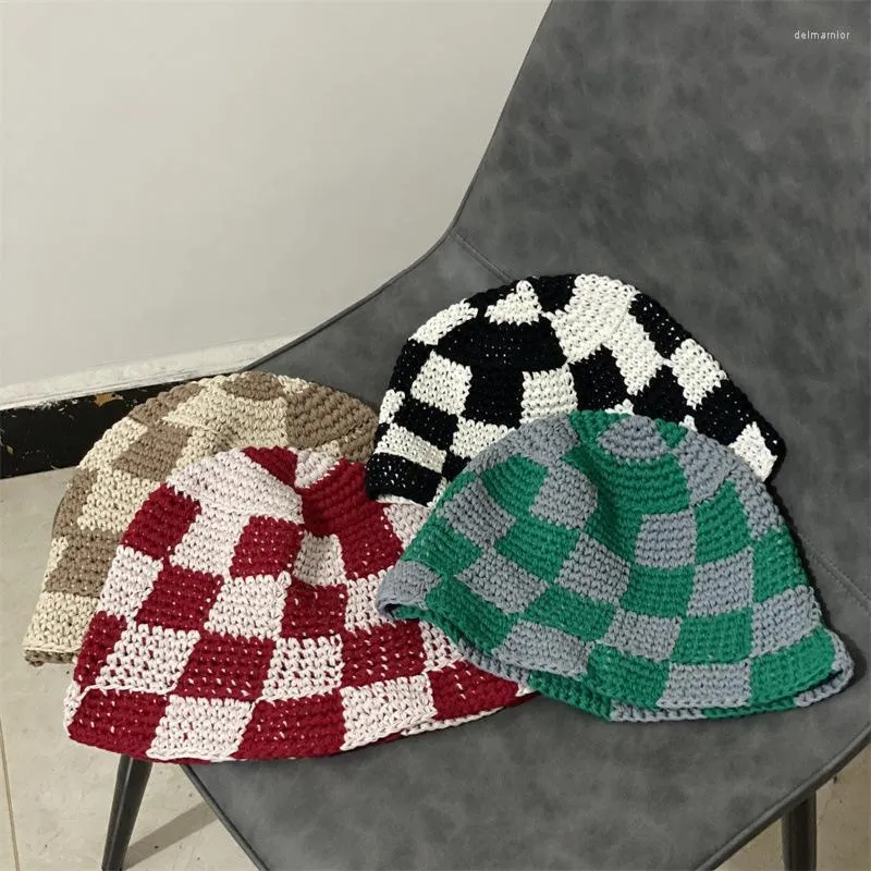 Beanie/Skull Caps Sombrero de pescador de celosía de tablero de ajedrez de estilo japonés Versión coreana femenina de gorro de lana de punto Kawaii hecho a mano salvaje Delm22