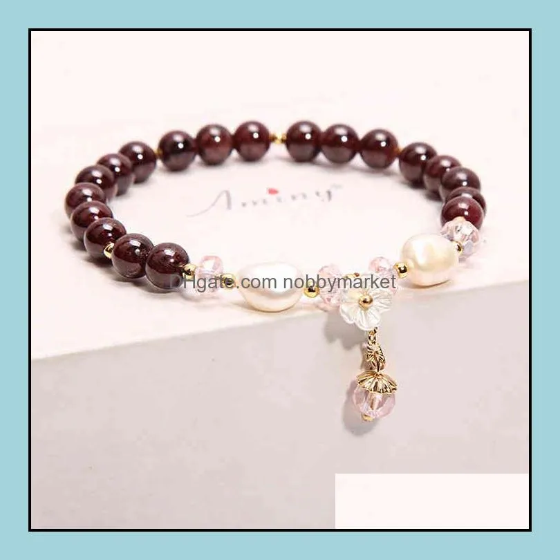 Natural garnet crystal bracelet  water real pearl lady`s shell flower is Korean boudoir Jewelry