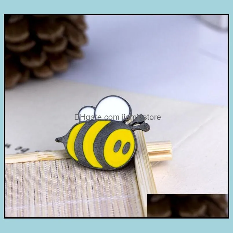 Bee cute animal yellow black white tentacles small enamel creative brooch lapels denim ornament badge pins GD220