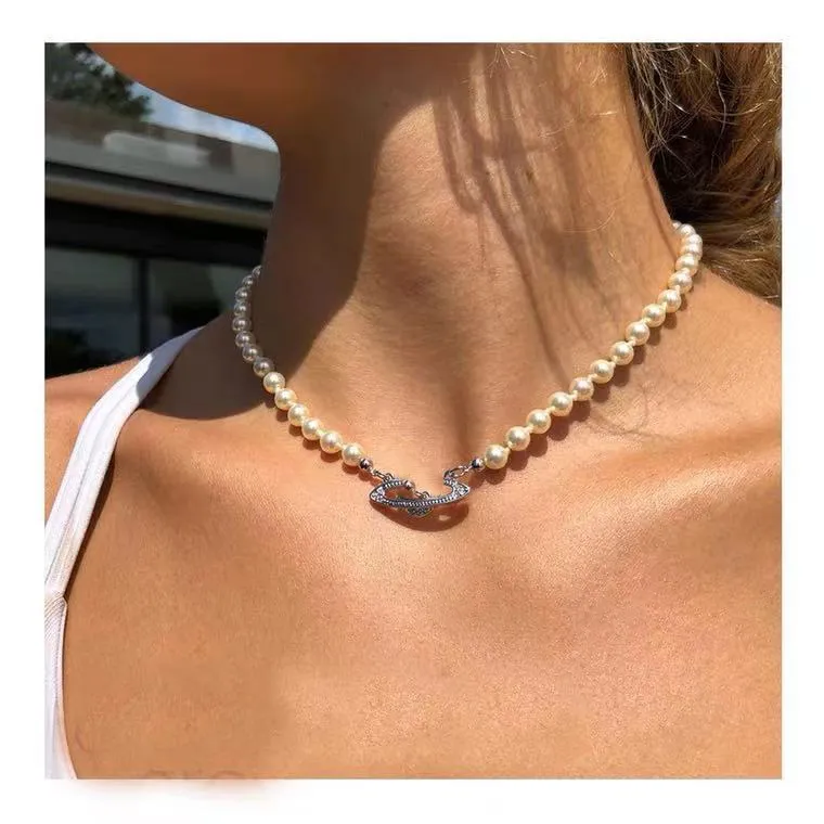 Vivi shop pearl necklace