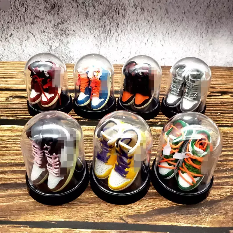 NEUE Partybevorzugung Mini-Schuhdisplay, Flaschendisplay, Schuhform, Dekorationsstücke, stereoskopische 3D-Sneaker, Klebespielzeug, handgefertigt zu Hause