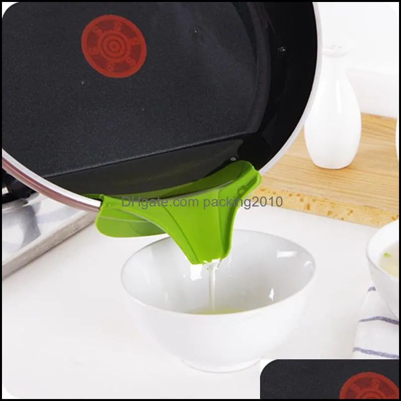 silicone pour spout slip on soup spout funnel for pots pans and bowls jars kitchen gadget tool kitchen