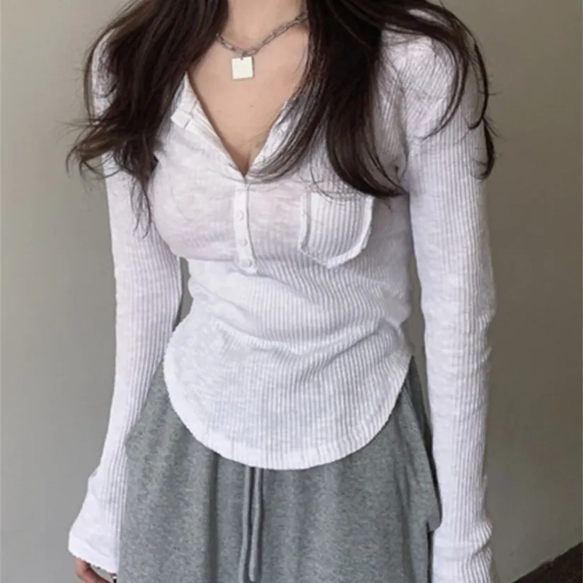 WOMENGAGA Sexy Knitted T Shirt Women's Summer Tops Thin Sunscreen V-neck Short Tight White Long Sleeve Top Tshirt N8DA 220328