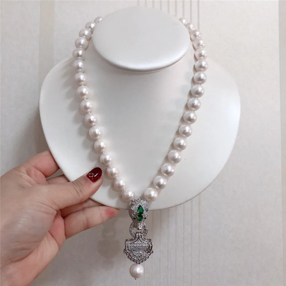 Ожерелье с ручным завязанным натуральным 11-12 мм белый пресноводный жемчужный леопардовый штука Свитер.