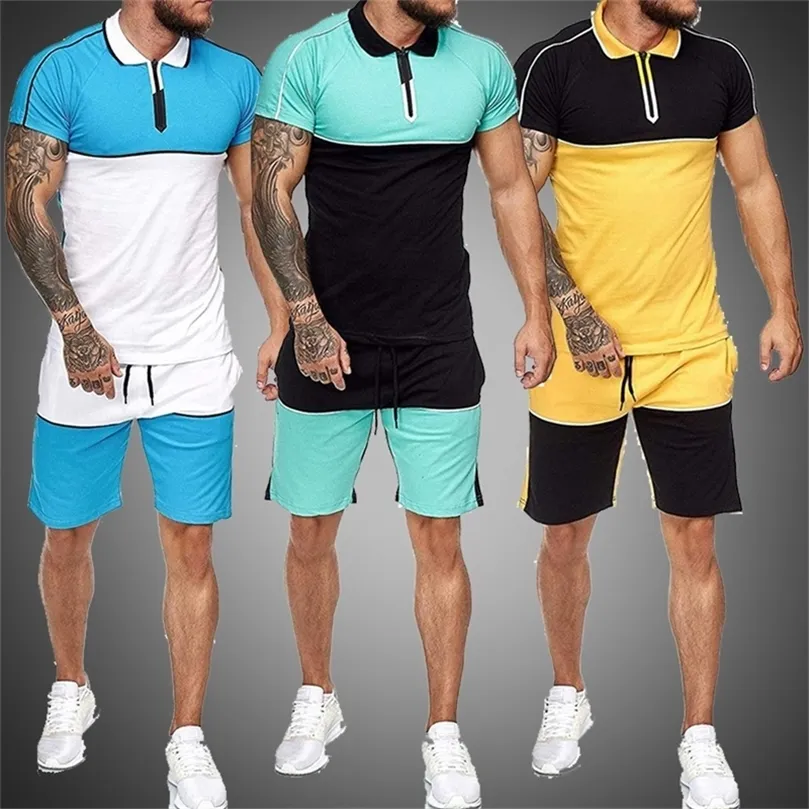 Men Sweat Suit Set Summer Clothing Men 2 Piece Set Short Sleeve Shirt and Shorts Male Sets Sports Wear Gym Clothes Tracksuit 201128