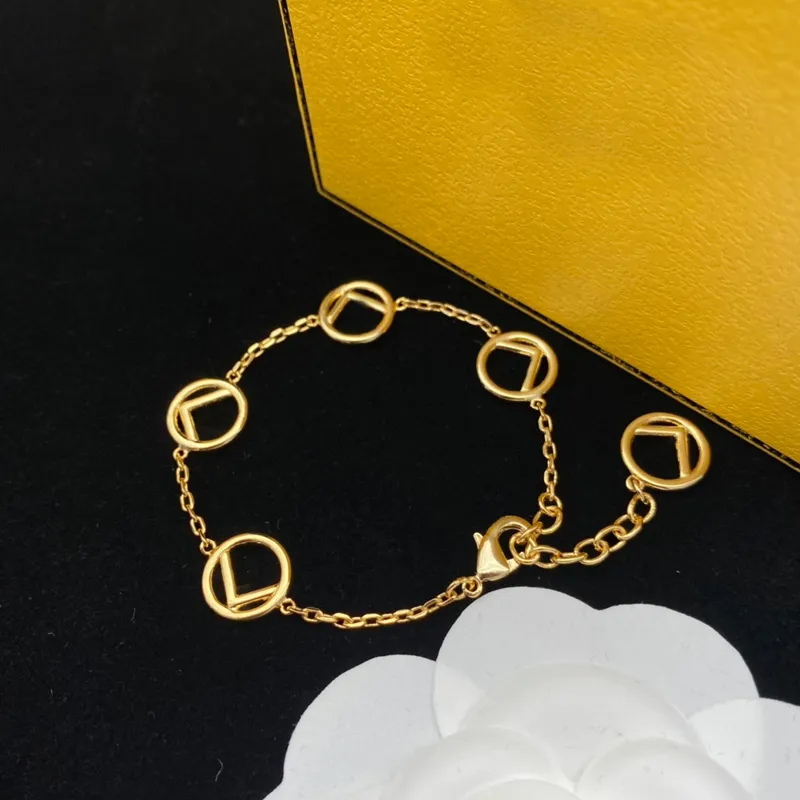 2022 Fashion Designer Bracelets For Women Gold Chain Pendant Jewelry Letters F Bracelets Gift Womens Luxury Love Bracelet Brands 22041906R