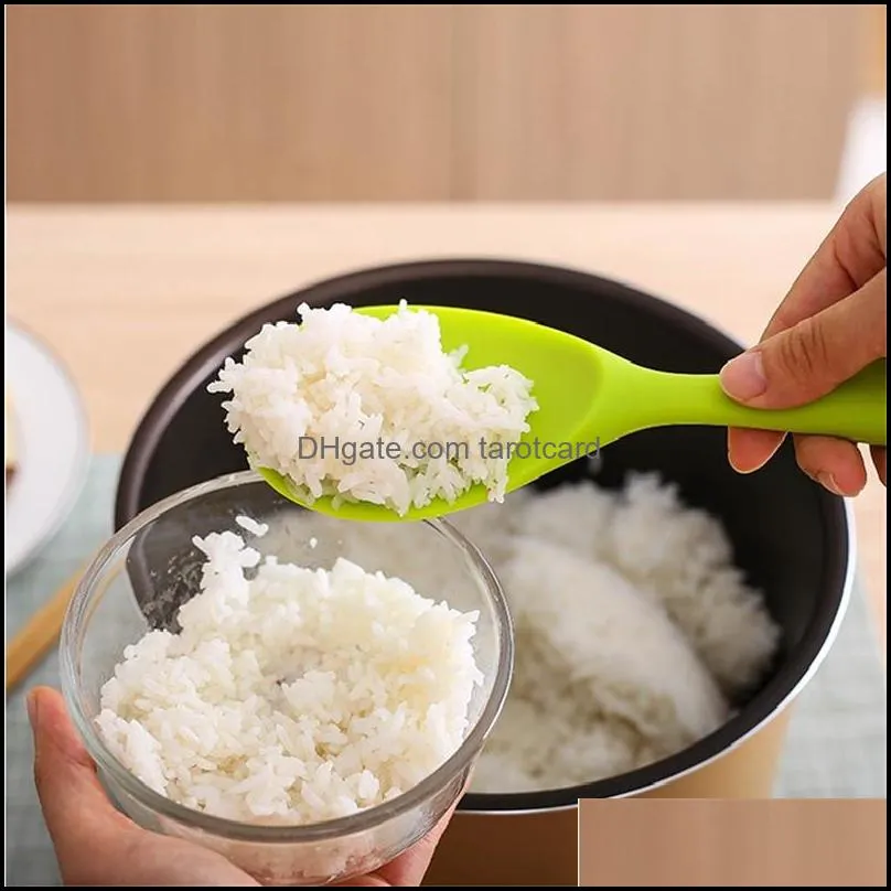 Creative silicone kitchen tools High temperature resistance electric rice cooker rice spoon one-piece Don`t hurt pot rice scoop