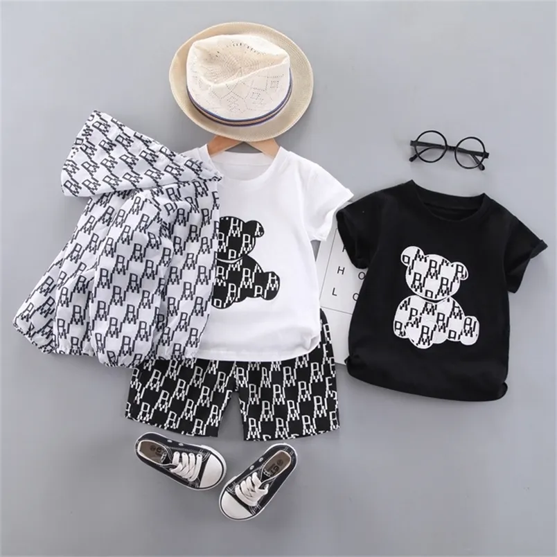 Criança meninos meninos meninas letra de impressão completa 3pcs Roupas Conjunto de verão bebê infantil fino protetora solar camiseta shorts roupas infantis 220620