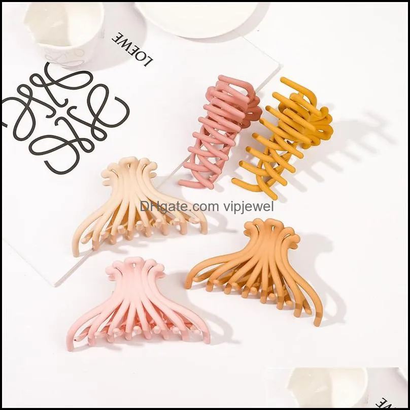 length 11 cm large fan shape hair clamp women shower ponytail plastic hair claws clips frosted scrunchies pure color hairpins european headdress