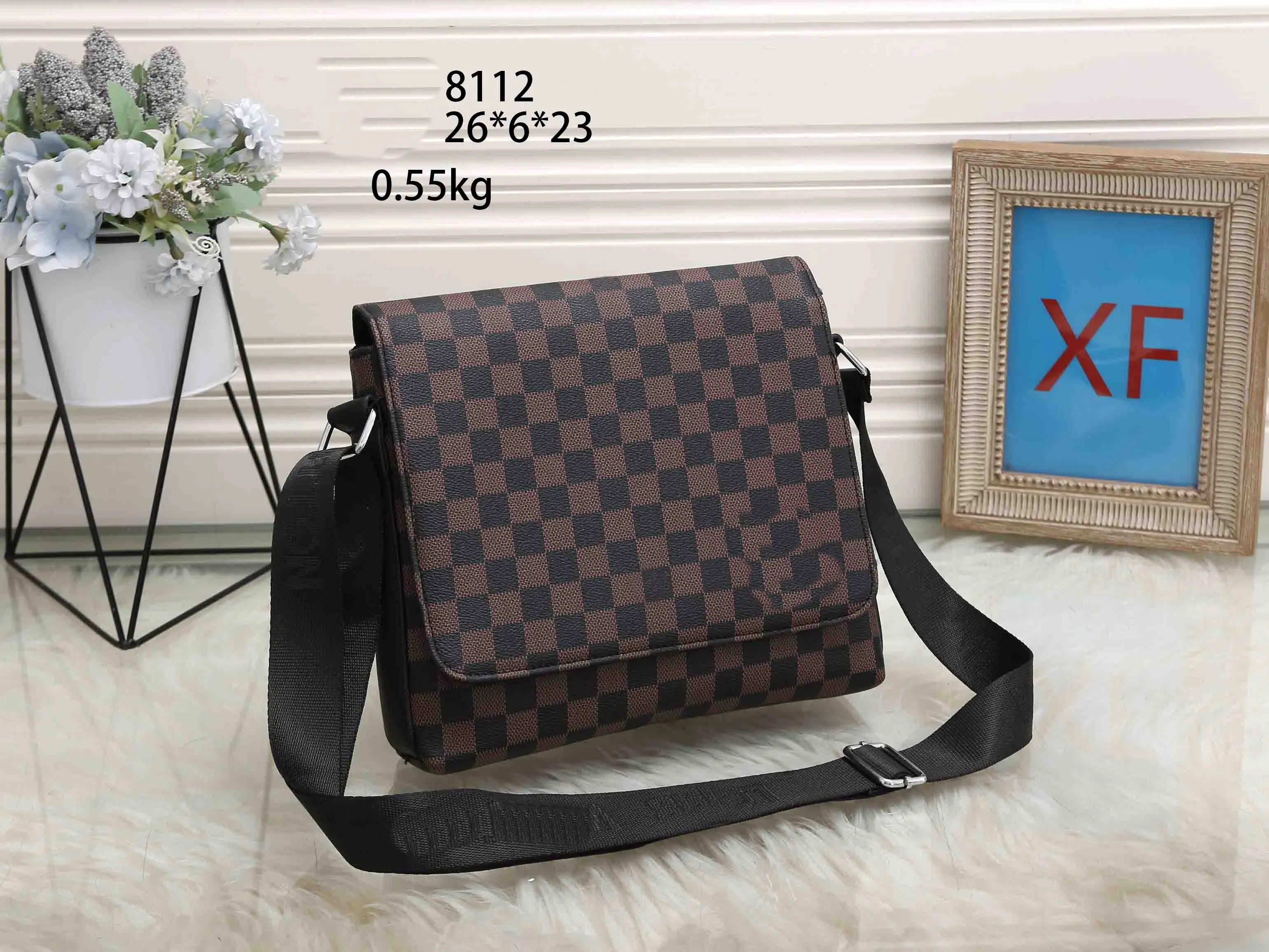 Luxury Designer Canvas And Leather Mens Shoulder Bags Kmart With Chain Strap And Letter Embossing For Men And Women Black From Clothing0008 28.78 DHgate.Com