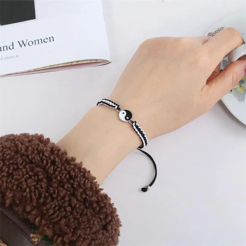 Charmarmband justerbart handvävt rep för kvinnor flickor charms svart vit sträng armband kvinnlig estetisk armband smycken gåvorscharm