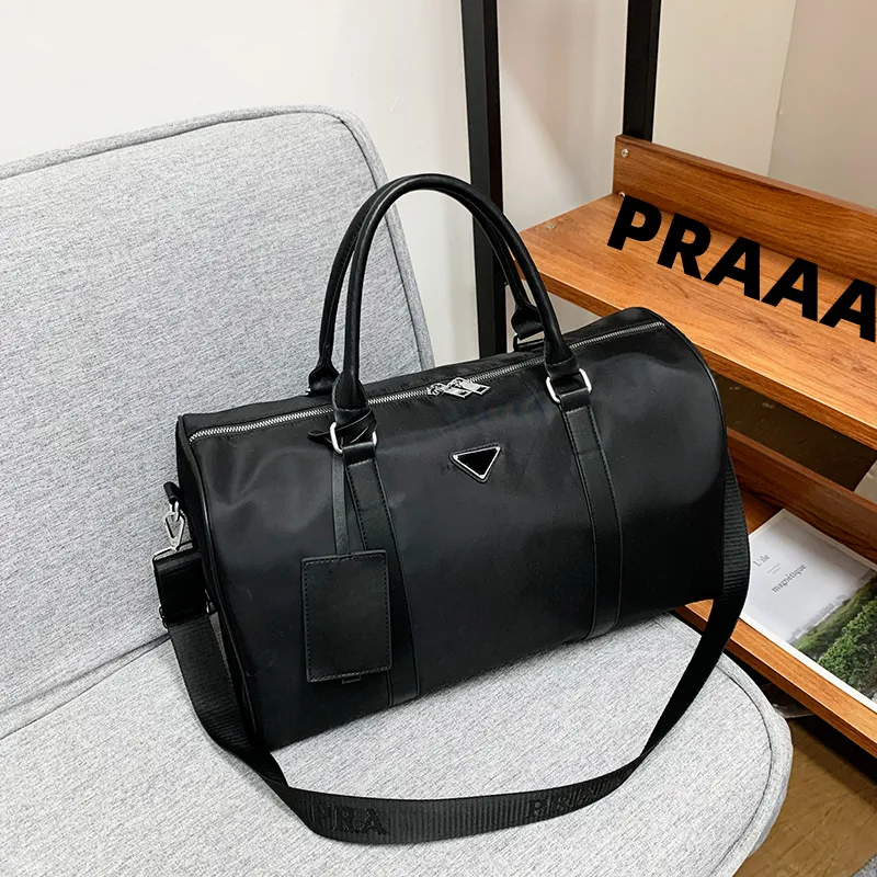 p-ra Designer Uomo Donna Sport Outdoor Zaini Borsoni Commercio Borsa da viaggio Nylon Palestra Shopping Borse Borsone Bagaglio a mano Zaino Zainetto