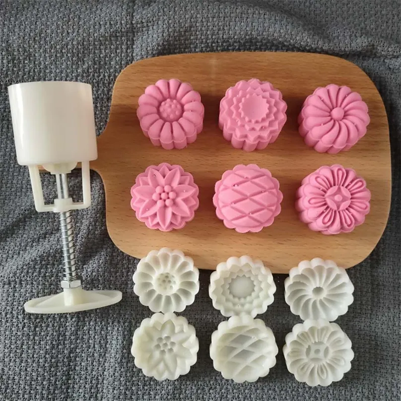 6PCS4PCS Kuchnia Dostarcza 3D Flower Shape 50g Mooncake Forms Festival wielokrotnego użytku Festiwal Dekorat narzędzie 2206618