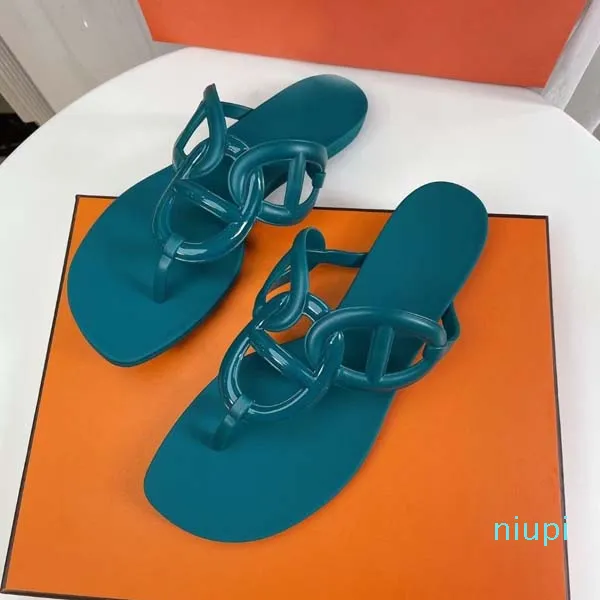 2022 Kadın Sandalet Lüks Yüksek Topuklu Laminat Deri Orta Topuk Sandal Süet Tasarımcı Düz ​​Sandalet Yaz Plaj Terlik 35-41 Kutu