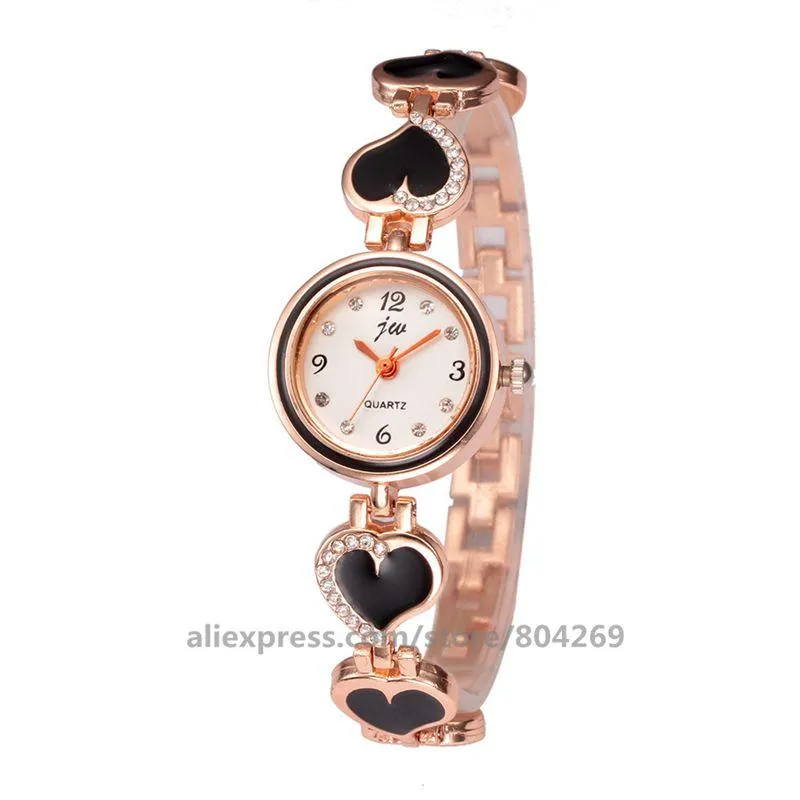 Armbandsur Hög grossistkvinnor Fashion Quartz Watch Thin Alloy Heart Armband för Band Wrist Watchwristwatches