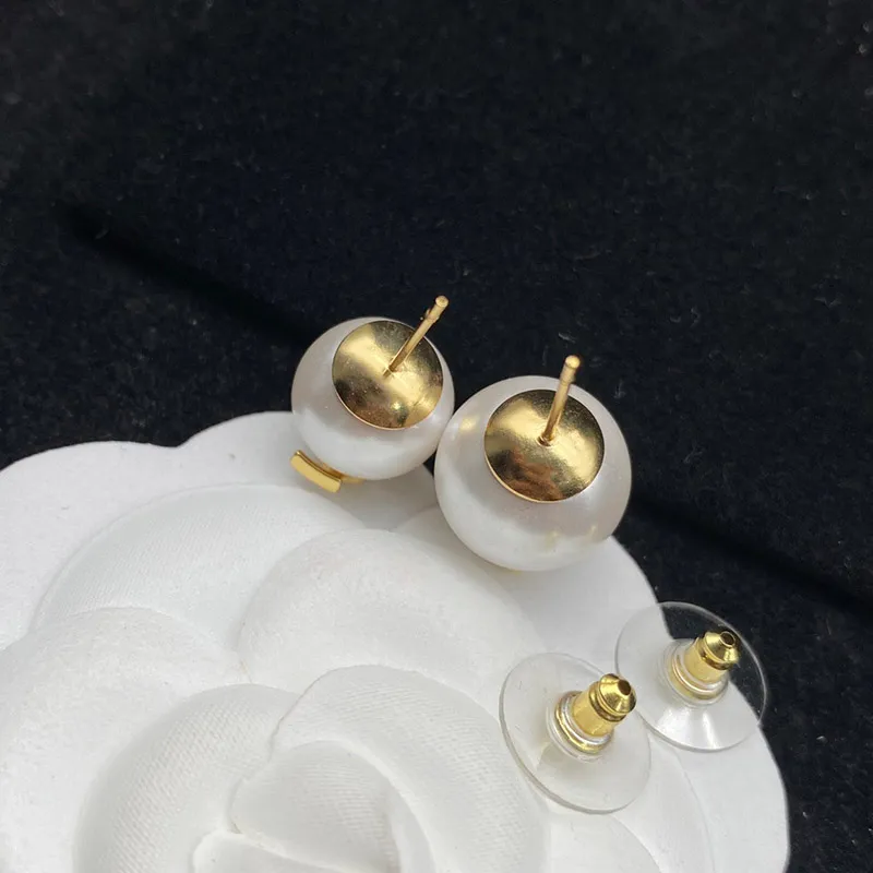 Stud Stud Pearl Earing Designer Jewelry Luxurys Stud Pendientes para mujeres 925 Silver Boucle Studs Letters Hoops Love Pendientes Caja de regalos de boda Bonito regalo RQZS