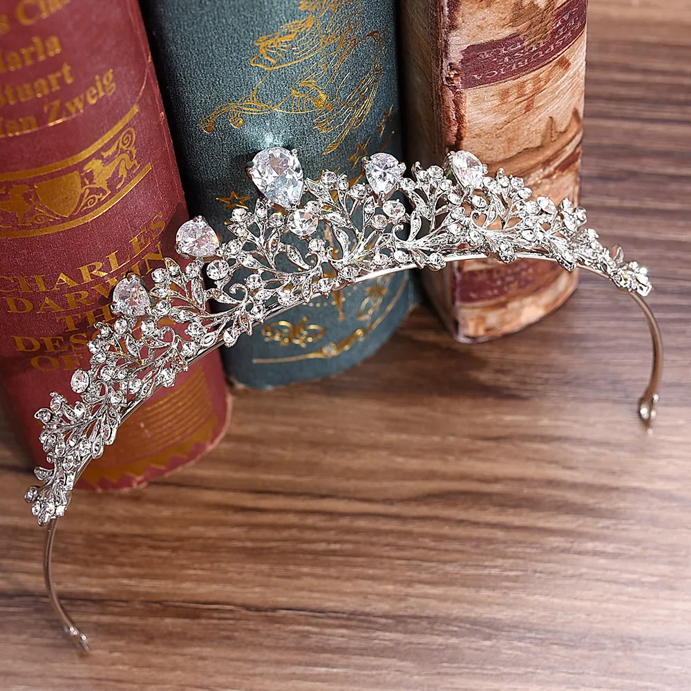Klassische funkelnde Kristalle Hochzeit Kopfschmuck Gold Silber Strass Brautkrone und Tiaras Haarband Frauen Kopfbedeckung Haarschmuck Kopfschmuck CL0339