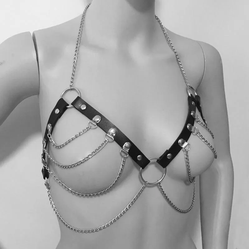 Bälten Kvinnor Sexig punk pu läder material sele skulptur bälte bälte metall kedja tofs bröstsuspender