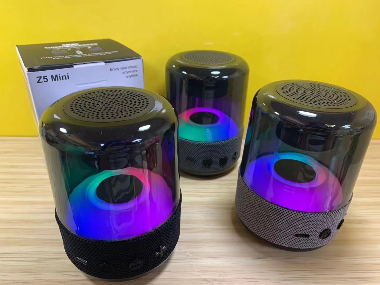 새로운 Z5 Mini Bluetooth 5.1 스피커 실외 방수 소음 감소 서브 우퍼 LED 눈부신 경전 무선 블루투스 스피커