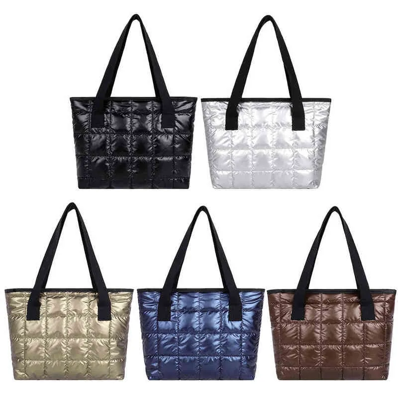 Mode stor tote vadderade handväskor designer quiltade kvinnor axelpåsar lyxiga nylon rymd bomull crossbody väska vinterväska g220531