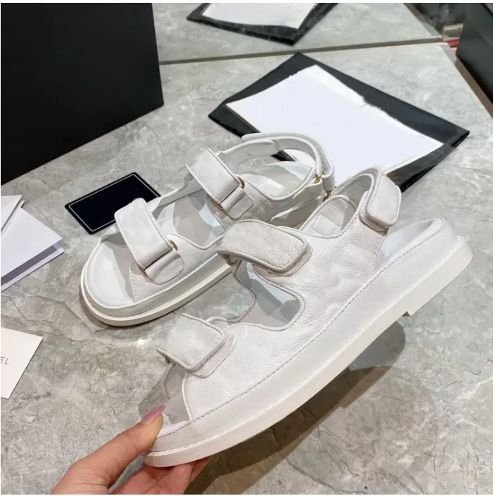 Save Big on Bulk Women's Casual Slide Sandals Designer Slide Sandals  Womens: Quilted Platform Summer Beach Slippers With Crystal Accents Calf  Leather,