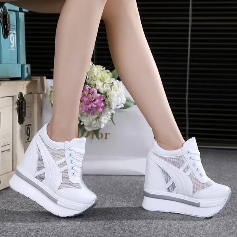 اللباس أحذية كلاسيكية نساء شبكات منصة الأحذية الرياضية المدربين الأبيض 10 سم عالية الكعب الأوتاد في الهواء الطلق التنفس womandress