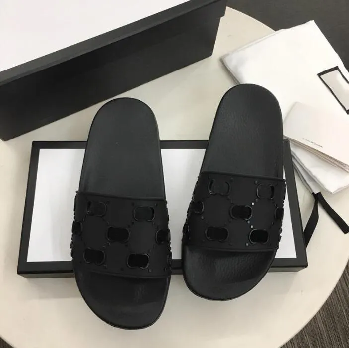 Mode-ontwerper glijbaan voor damespantoffels Dikke ontwerper-sandalen Luxe nieuw zwembad Zomer brede platte slippers Dames