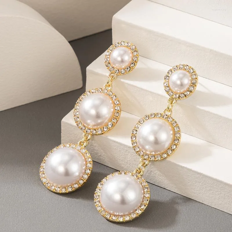 Dangle żyrandol oświadczenie moda śliczny styl długie kolczyki z kroplami perłowe dla kobiet zabytkowe przyjęcie weselne Prezent 1 para kirs