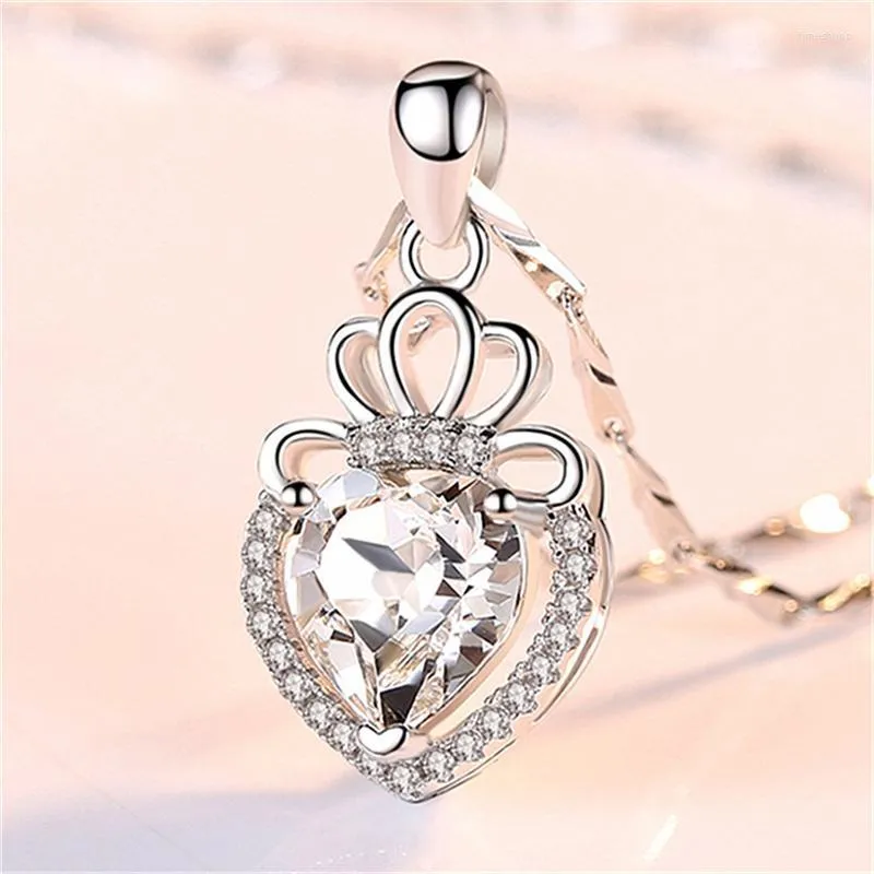 Colares de pingentes de colar clássico de coroa de coração de cristal de cristal para mulheres jóias de alta qualidade Corrente de prata Clavícula feminina