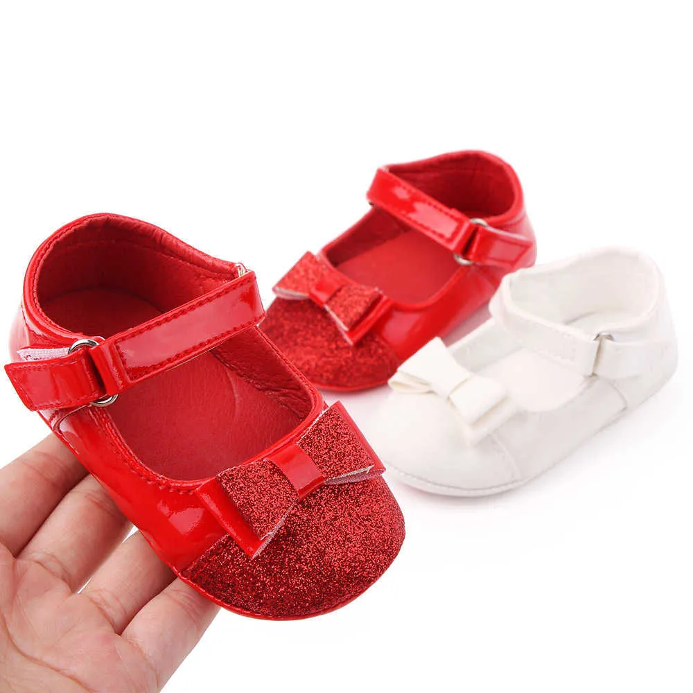 Barnflickor Bowknot Skor Barn Första Walkers Bebes Zapatos Ninas Nyfödda Baby Småbarn PU Läder Non-Slip Crib Skor