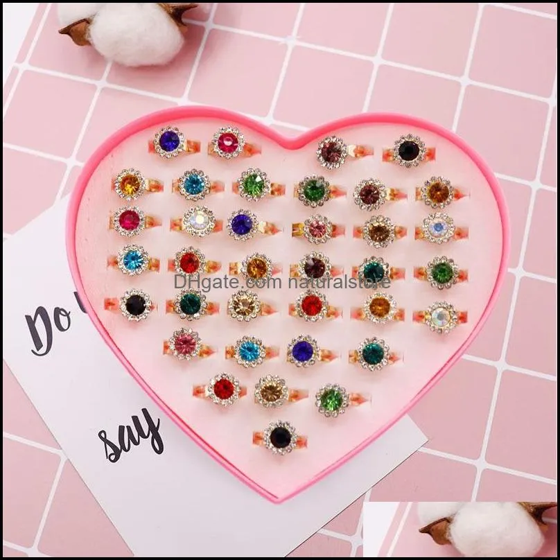 Children`s set girl`s exquisite adjustable Love Box Set 36 Rhinestone rings